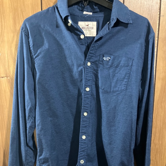 Hollister Women’s Stretch Button-Down Shirt – Navy Blue, Size Small - Picture 1 of 4
